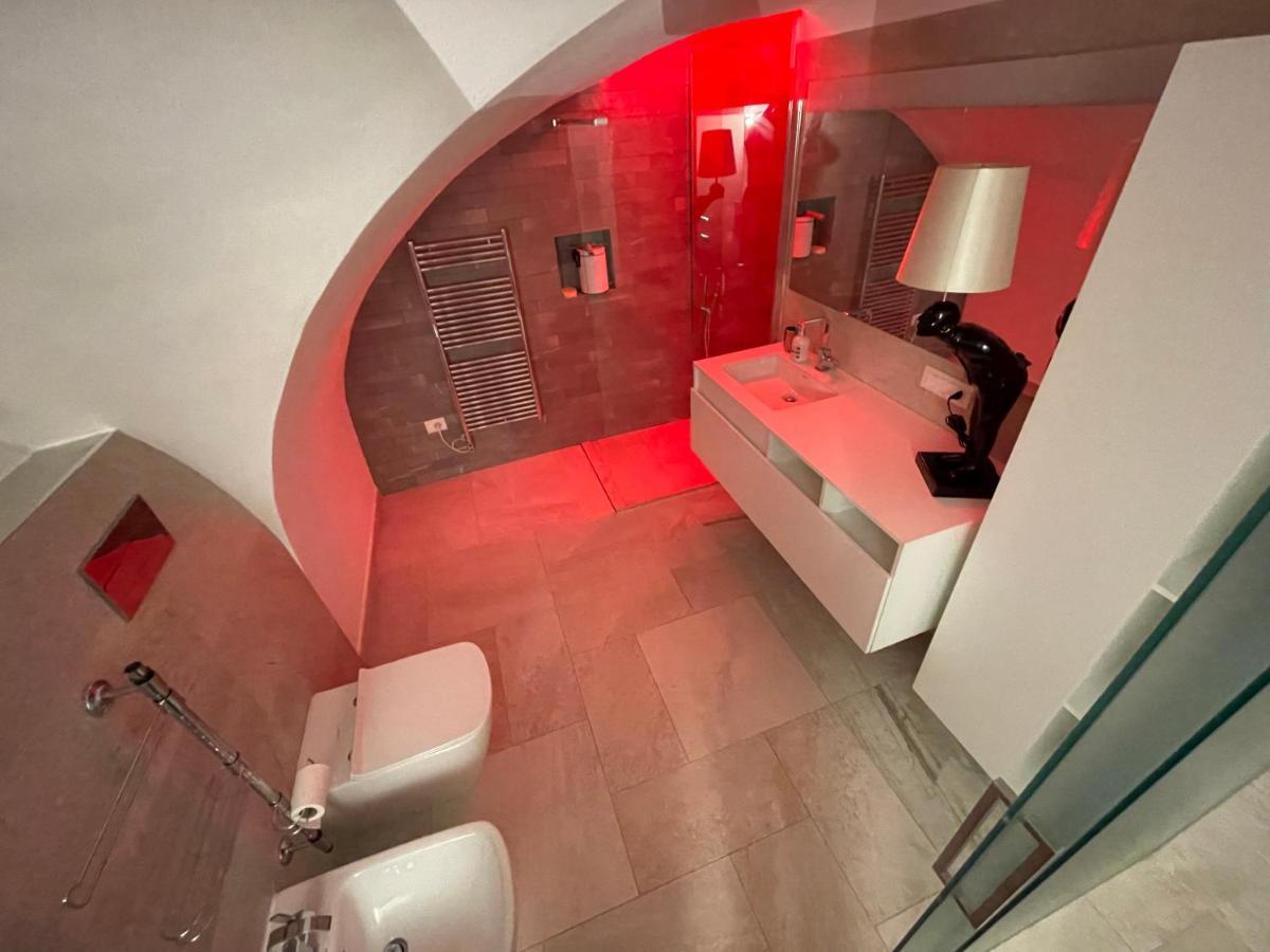 Appartement Loft “Cinema Galleria” à Bari Extérieur photo