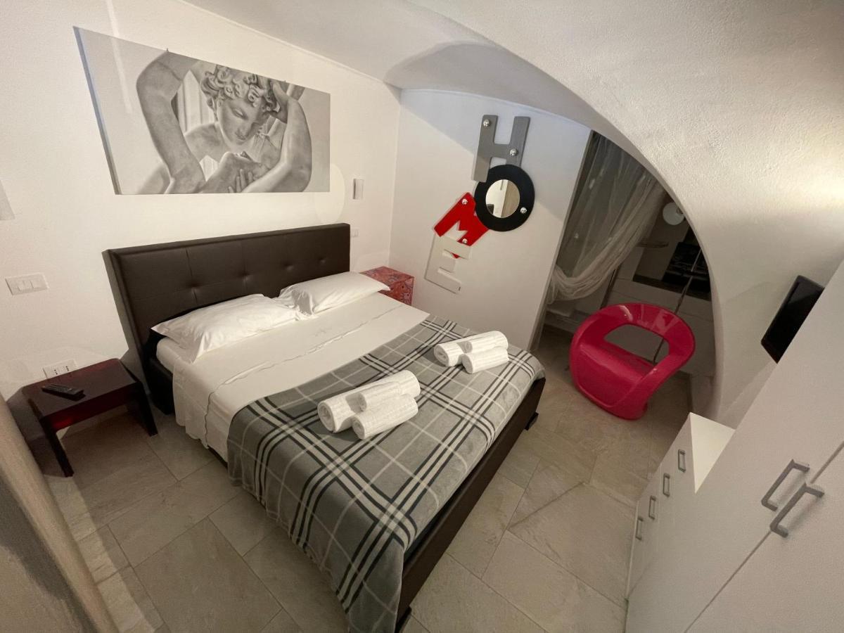 Appartement Loft “Cinema Galleria” à Bari Extérieur photo